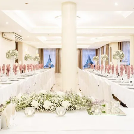 Sylwia Hotel 3*